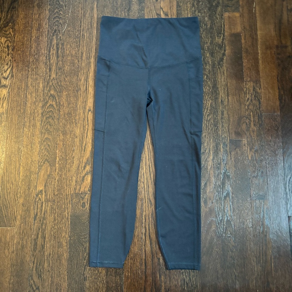 Black GAP Maternity Workout Tight